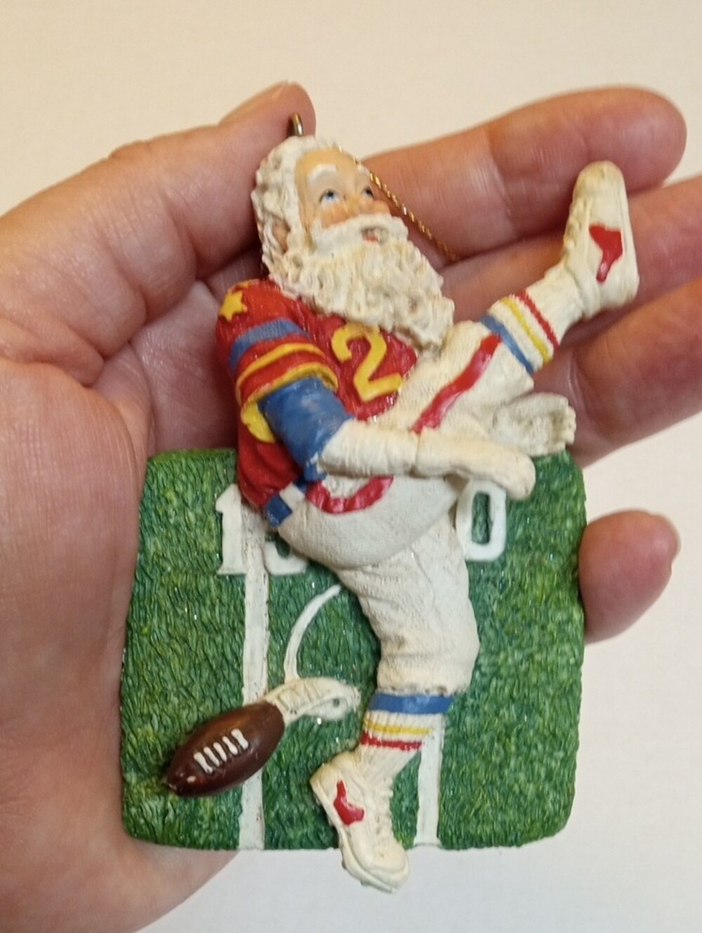Rare Vintage Santa Playing Football Christmas Ornament Resin - Picture 6 of 6